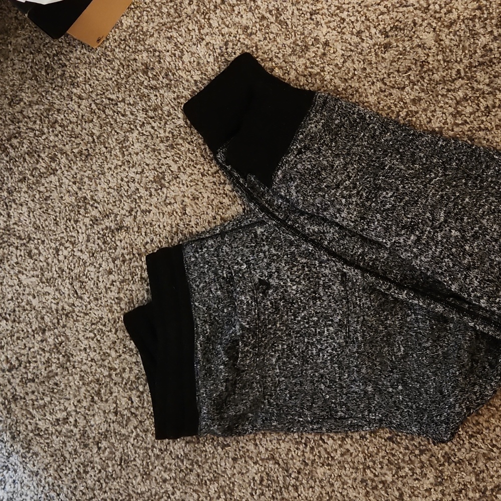 Joggers - Picture 3 of 3